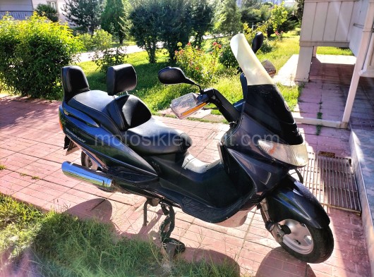 Suzuki Burgman AN 400 cc maxi scooter  - 8. fotoğraf