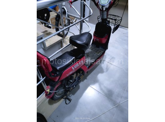 Elektrikli motor iyi durumda faturalı 4 akülü  - 8. fotoğraf