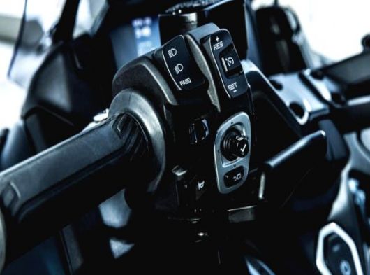 Yamaha TMAX Tech Max Sıfır Fiyat 2023 - 15. fotoğraf