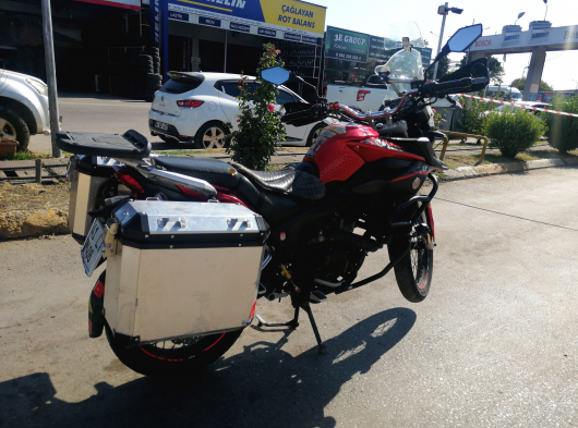 İLK SAHİBİNDEN SORUNSUZ VE TEMİZ MOTOSİKLET