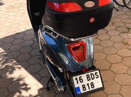 Uzun menzilli elektrikli motorsiklet