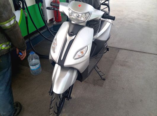 Motorsikletim km 0. bayi den yeni aldım ihtiyaç dan satılık dir. - 13. fotoğraf