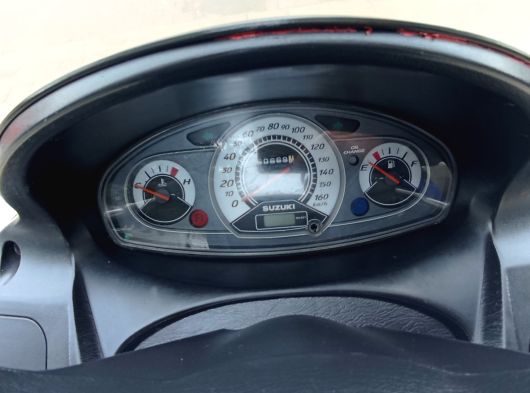 suzuki burgman uh 200 2013 mod 2014 trafik çıkışlı 140 km hız 98.000.TL. - 8. fotoğraf