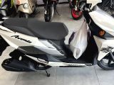Suzuki avenis