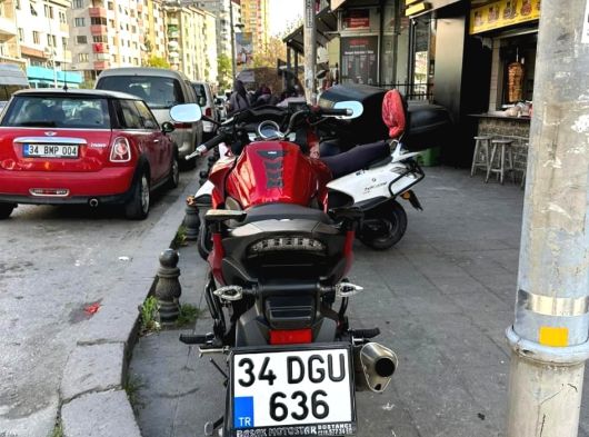 aciliyeti vardır aradıgım aracı buldum geleni üzmem