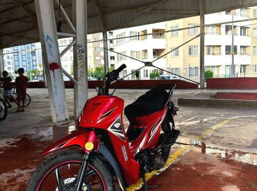Temiz ARORA motorsiklet