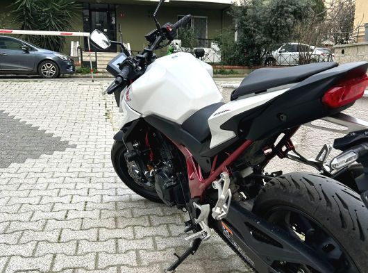 Honda Hornet 750 Garaj Motoru Stock Kazasız Ekim 2024 Çıkışlı - 18. fotoğraf