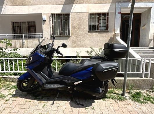 Türünün tek örneği, Fazlasıyla ekstralı, Sıfırdan farksız 1000 km bakımı yeni yapılmış Downtown 250i - 5. fotoğraf