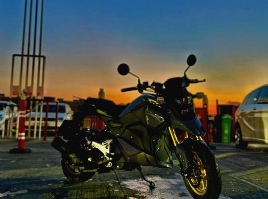 SAHİBİNDEN SATILIK 2025 125'LİK 2.400 KM'DE (2 ADET KASK HEDİYE)
