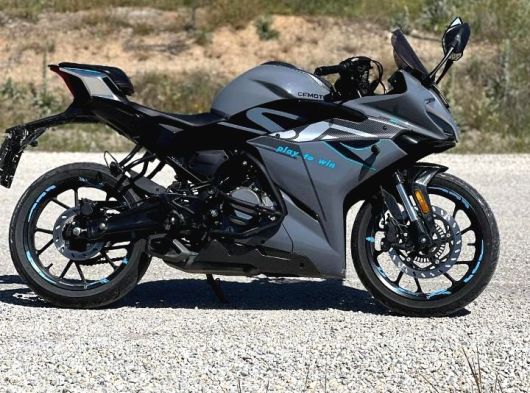 CF MOTO 250SR